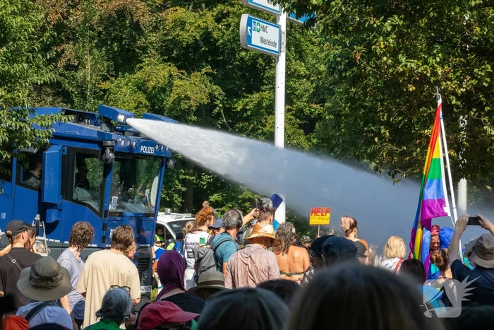 XR-demonstranten verzamelen zich voor nieuwe grote demonstratie