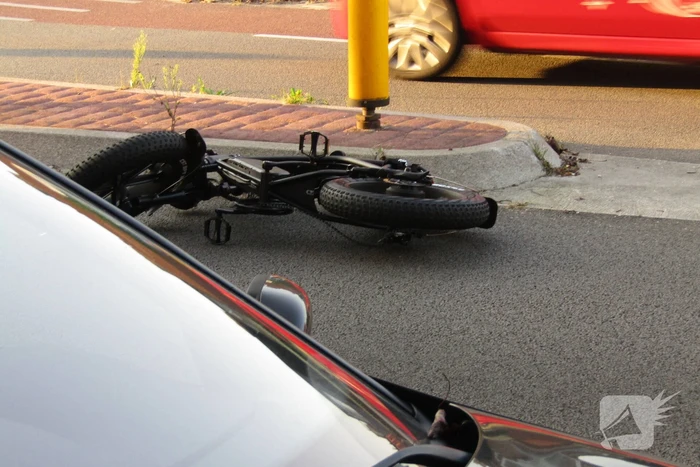 Twee gewonden bij ernstig ongeval tussen automobilist en fatbike
