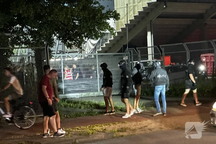 Veel politie ingezet bij voetbalwedstrijd