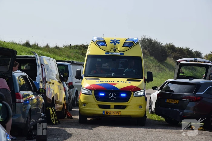 Duiker in problemen uit water gehaald