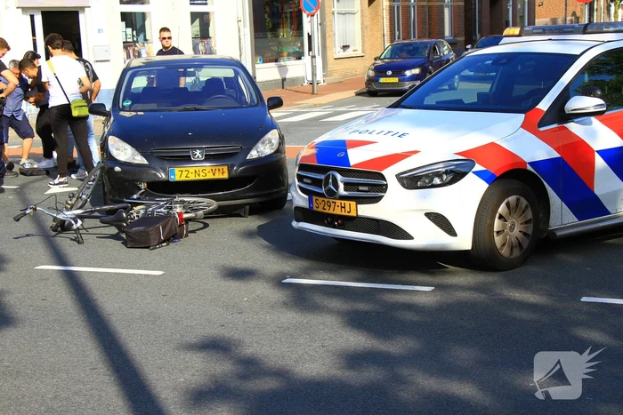 Fietser in botsing met automobilist
