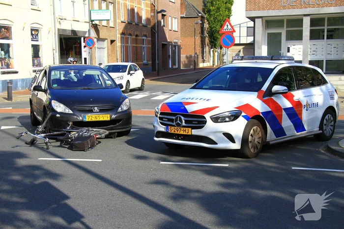 Fietser in botsing met automobilist