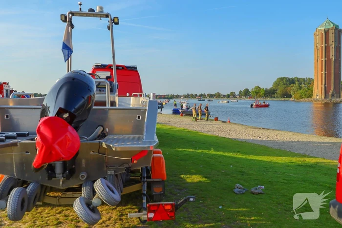 Grote zoekactie naar vermiste man in water