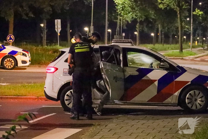 Eigenaar ziet zijn gestolen scooter rijden en zet achtervolging in