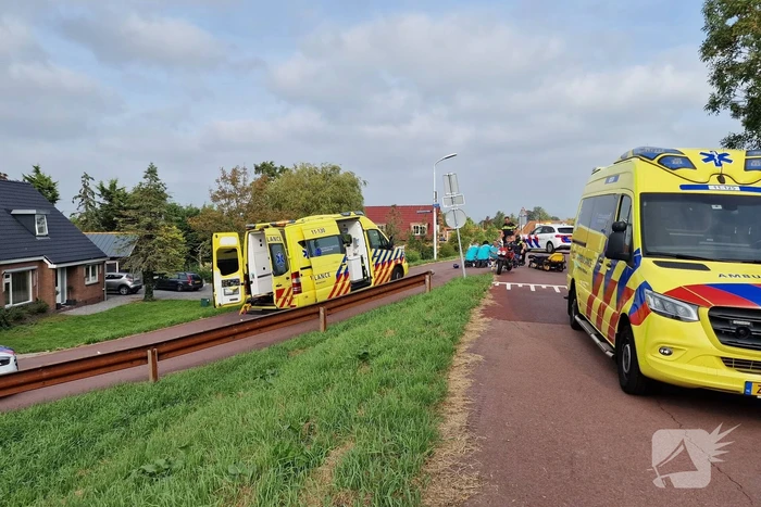 Wielrenner ernstig gewond bij botsing met scooterrijder