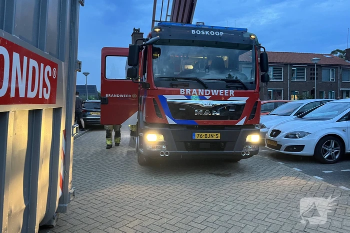 Vrouw buitengesloten van woning