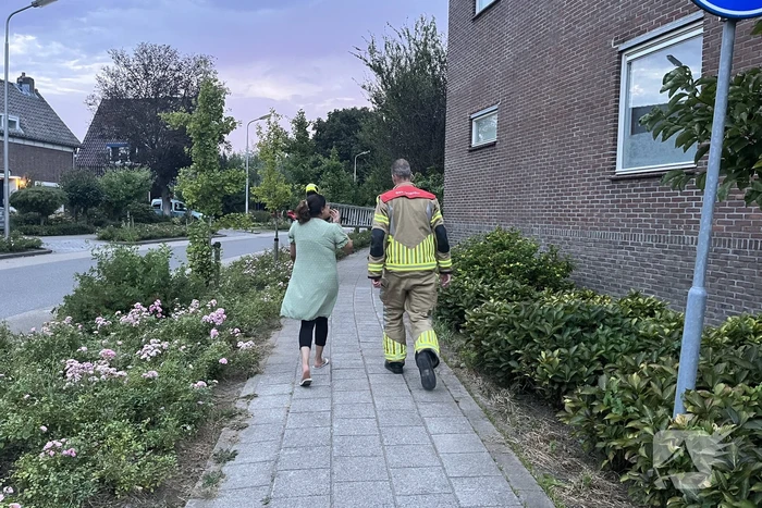 Vrouw buitengesloten van woning