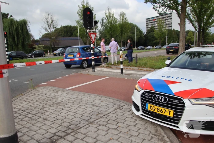 Kind op fiets ernstig gewond bij botsing met automobilist