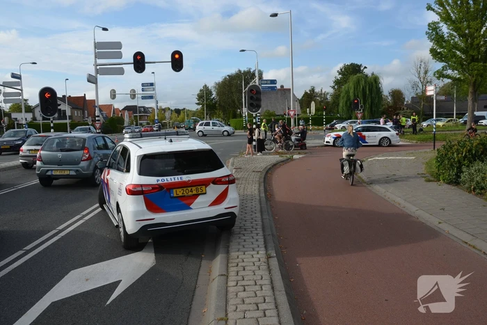 Kind op fiets ernstig gewond bij botsing met automobilist