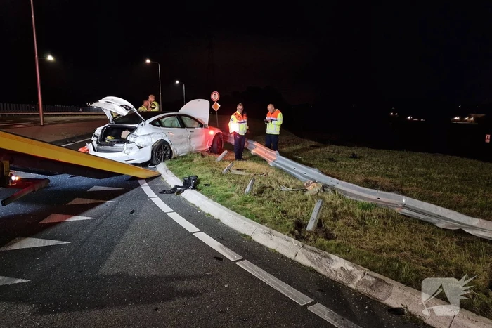Ravage na botsing tussen twee auto´s