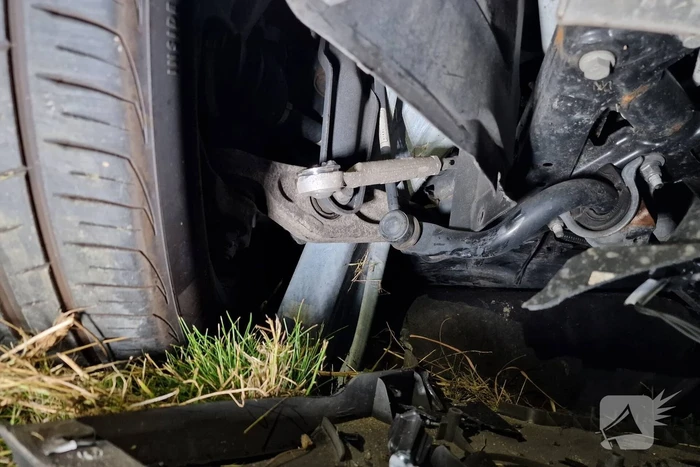 Ravage na botsing tussen twee auto´s
