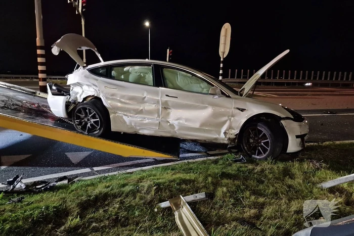 Ravage na botsing tussen twee auto´s