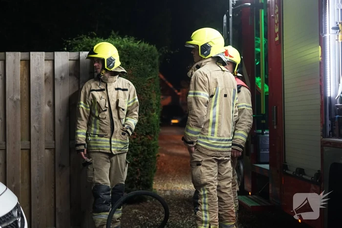 Tuinhuis achter woning afgebrand