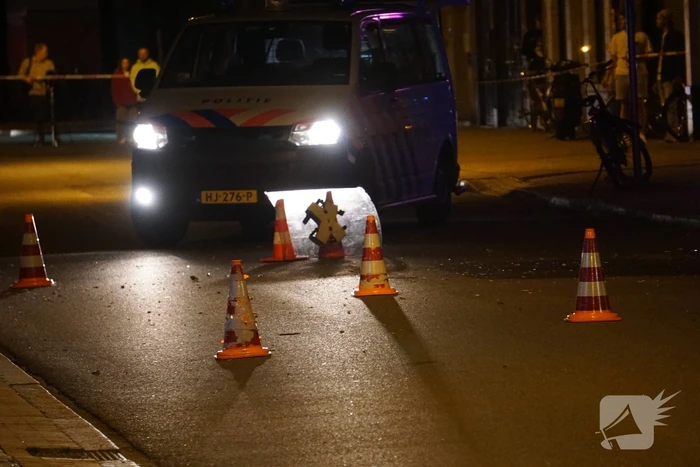 Opnieuw explosie bij beautysalon, vlammen slaan uit pand