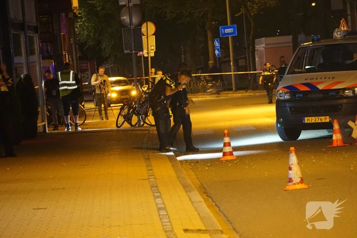 Opnieuw explosie bij beautysalon, vlammen slaan uit pand