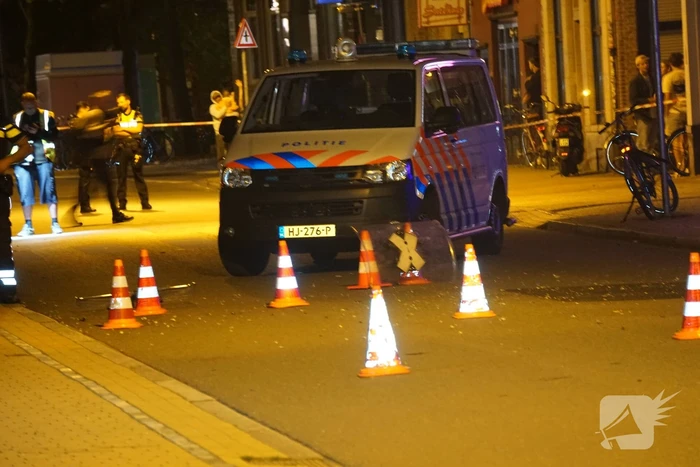 Opnieuw explosie bij beautysalon, vlammen slaan uit pand