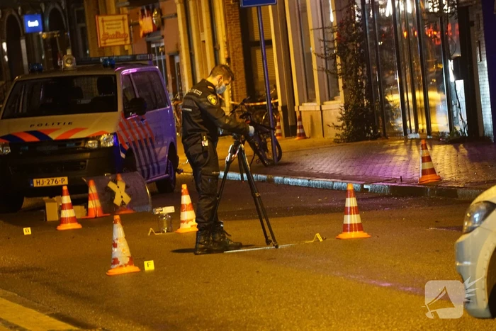 Opnieuw explosie bij beautysalon, vlammen slaan uit pand
