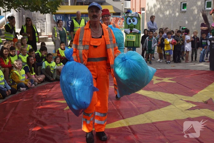 Scholeneditie van World Clean Up Day van start gegaan