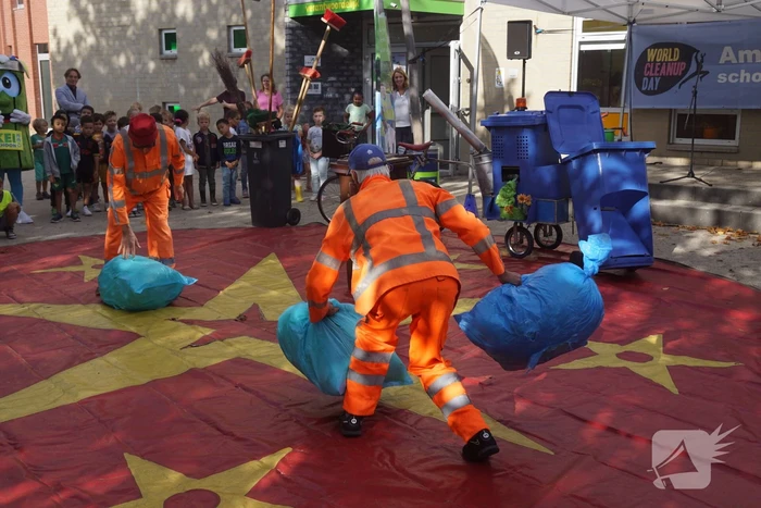 Scholeneditie van World Clean Up Day van start gegaan