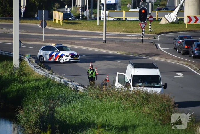ongeval burgemeester elsenweg - n213 l 5,6 naaldwijk