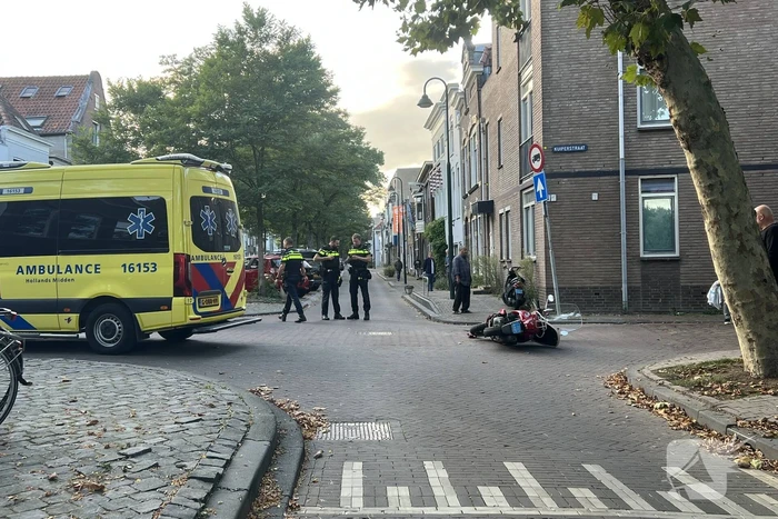 Scooterrijder gewond bij botsing op kruising