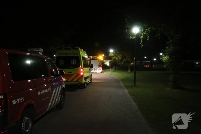 Brandende tuinmeubel snel onder controle