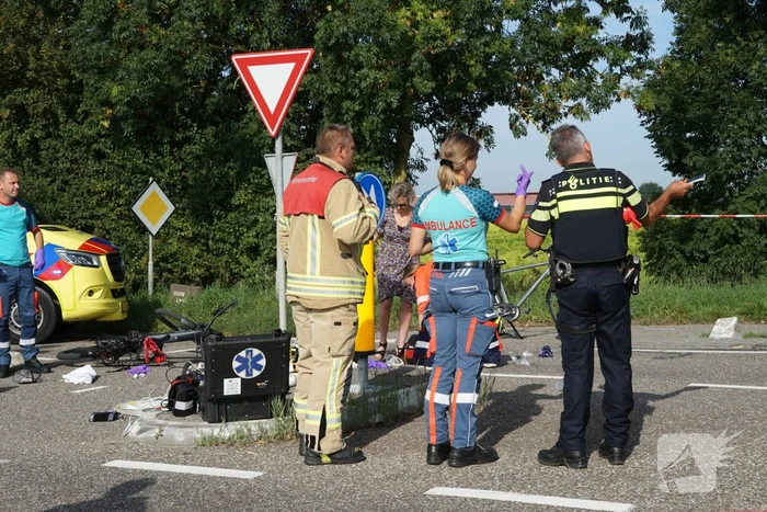 Tiener overleden na botsing lijnbus