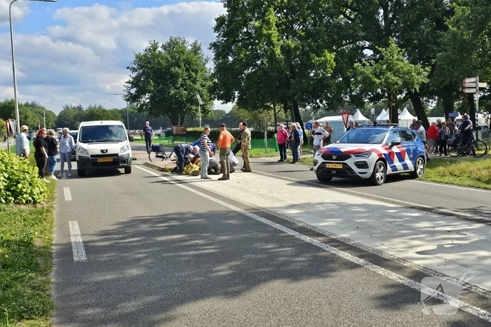 Ernstig ongeval tussen bestelbus en fietser, bestuurder onder invloed