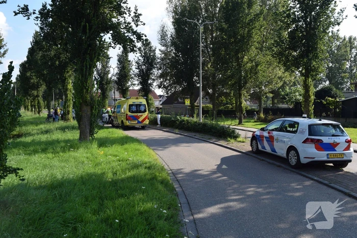Automobilist en fietser in botsing