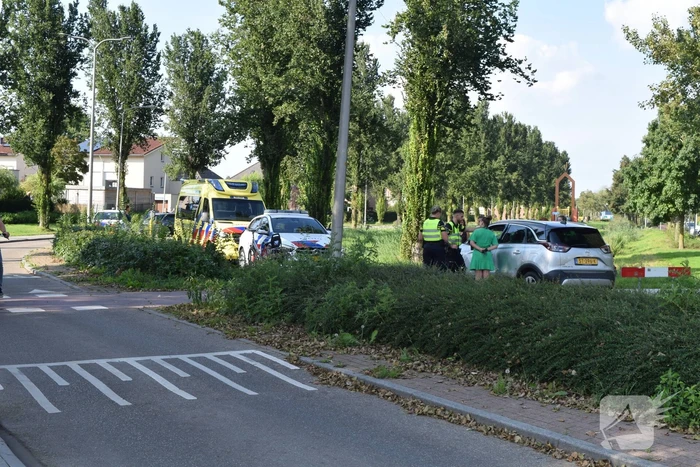 Automobilist en fietser in botsing