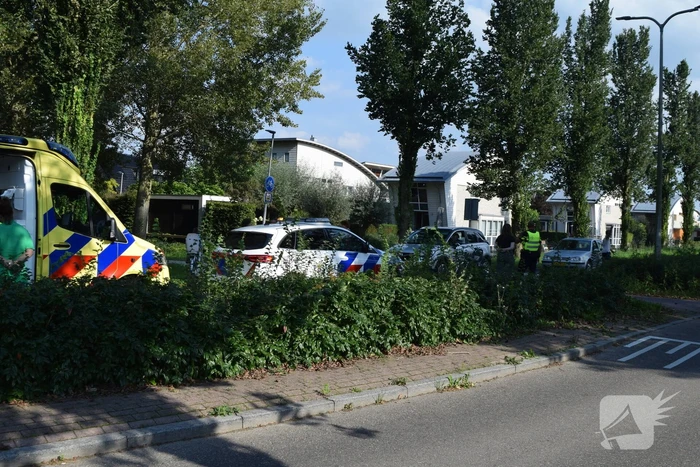 Automobilist en fietser in botsing