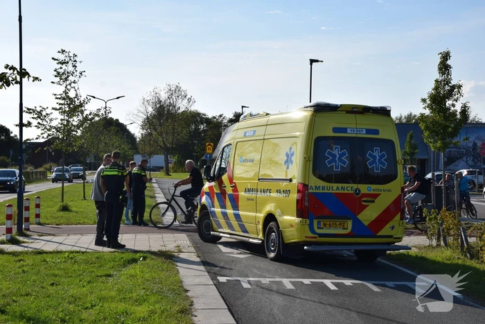 Voetganger gewond bij botsing met bestelbus, bestuurder geen rijbewijs en onder invloed van drugs