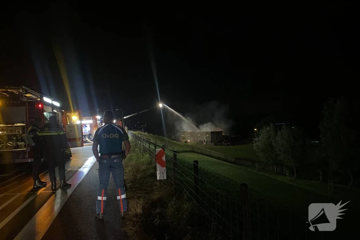 Uitslaande brand in schuur