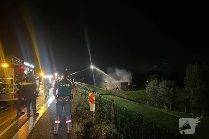 Uitslaande brand in schuur