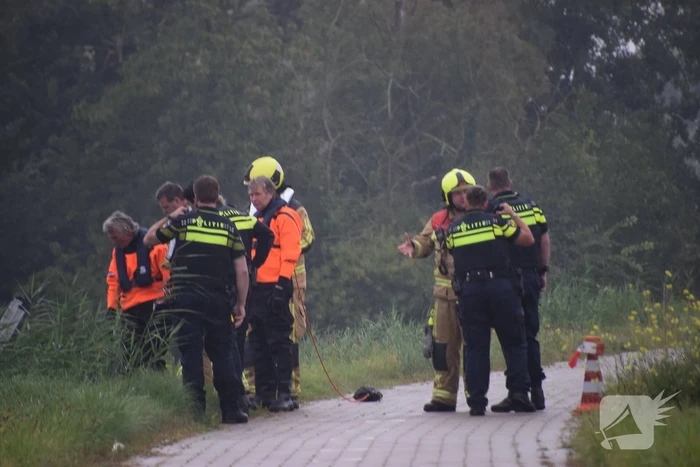 Overleden persoon aangetroffen in water
