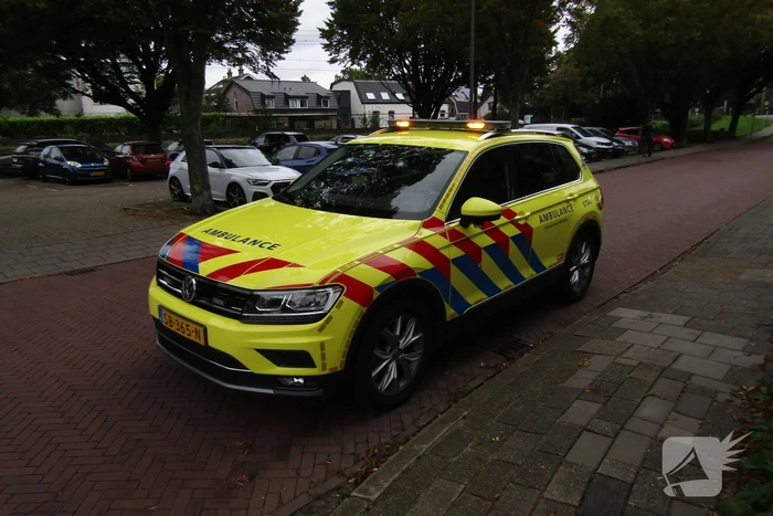 Fietsers in botsing bij inhaalactie