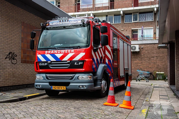 Salon vol rook door kelderbrand