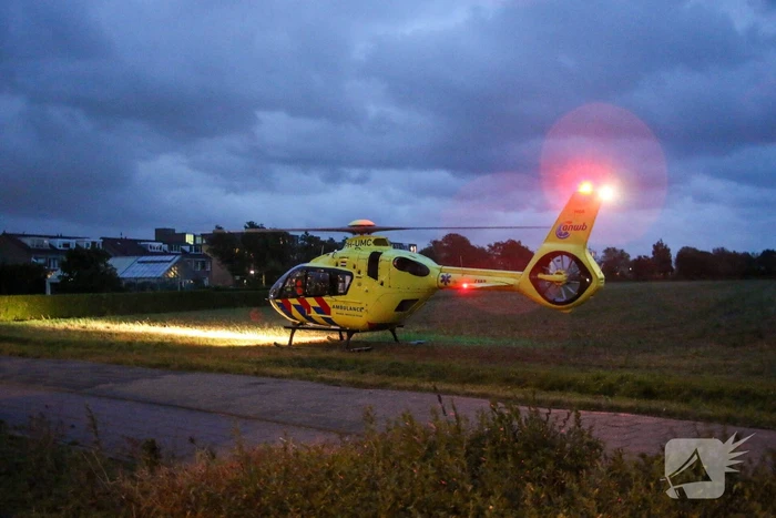 Traumateam assisteert ambulancedienst bij medische noodsituatie