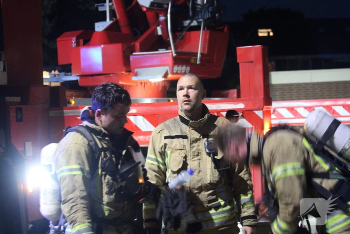 Uitslaande woningbrand snel onder controle