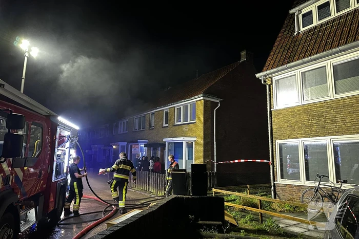 Schuur met asbest in brand