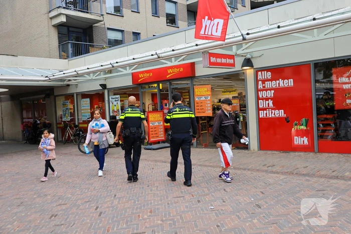 Twee personen op de vlucht na overval