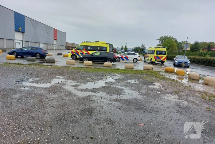 Twee gewonden bij kop-staartbotsing