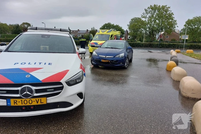 Twee gewonden bij kop-staartbotsing