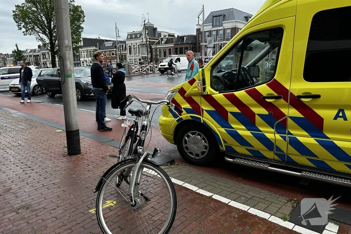 Fietser gewond bij botsing met automobilist