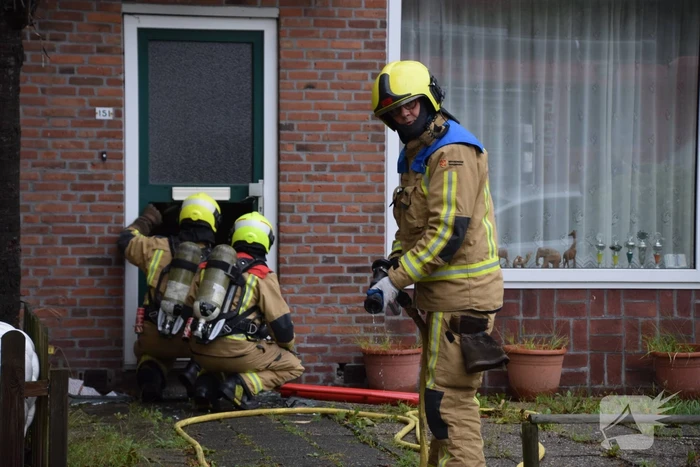 Pan vat vlam en zorgt voor woningbrand
