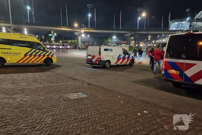 Politie massaal aanwezig bij wedstrijd van Ajax