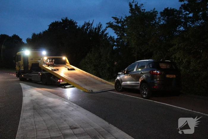 Vier gewonden bij botsing tussen auto en fietser