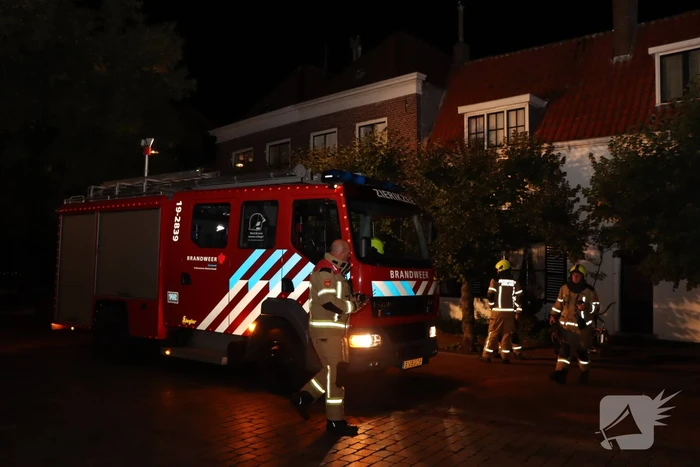 Brandweer ventileert woning na gaslekkage