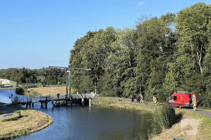 Zoekactie na aantreffen fiets langs water