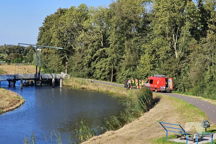 Zoekactie na aantreffen fiets langs water